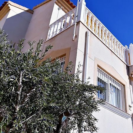 Fabulous Detached Large Villa 5 Bedrooms 3 Bathrooms Backing Onto Villamartin Golf Course Eksteriør billede