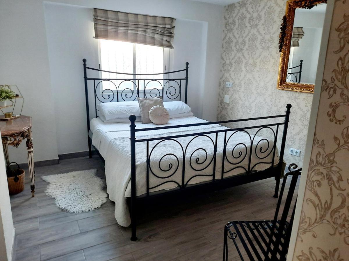 Fabulous Detached Large Villa 5 Bedrooms 3 Bathrooms Backing Onto Villamartin Golf Course Eksteriør billede