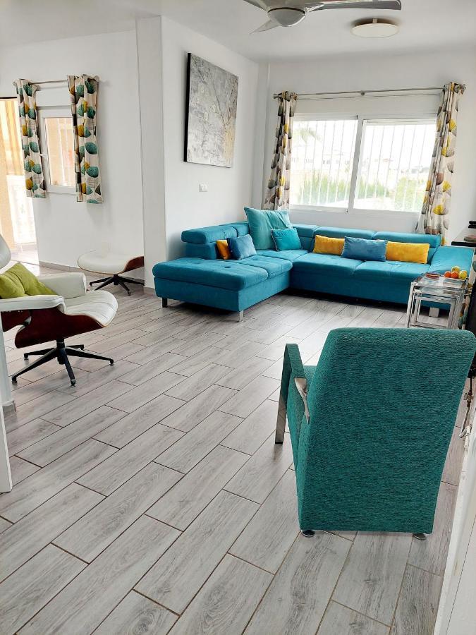Fabulous Detached Large Villa 5 Bedrooms 3 Bathrooms Backing Onto Villamartin Golf Course Eksteriør billede