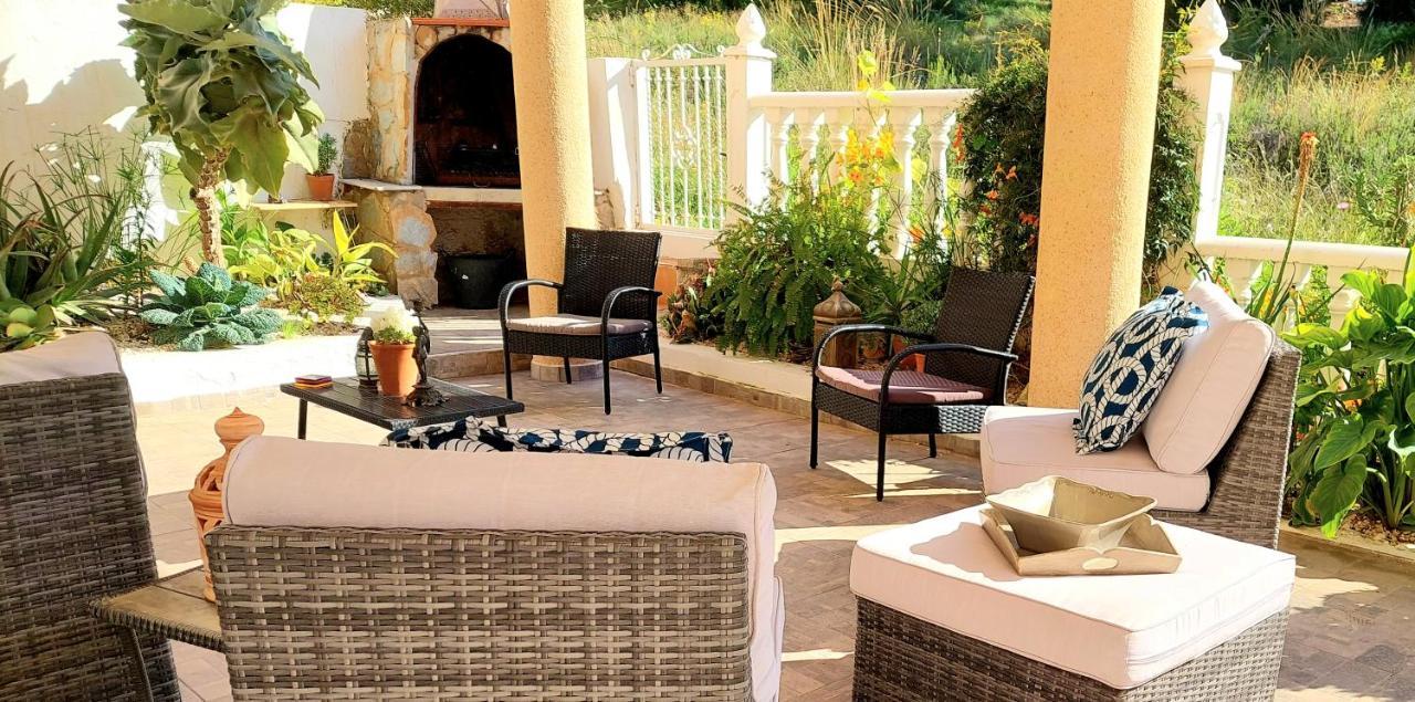 Fabulous Detached Large Villa 5 Bedrooms 3 Bathrooms Backing Onto Villamartin Golf Course Eksteriør billede