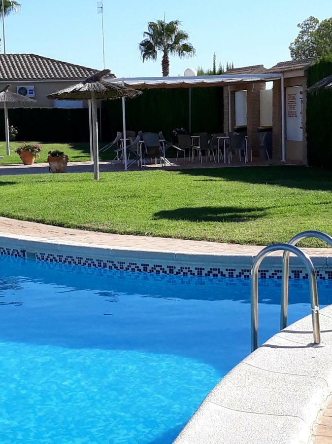 Fabulous Detached Large Villa 5 Bedrooms 3 Bathrooms Backing Onto Villamartin Golf Course Eksteriør billede